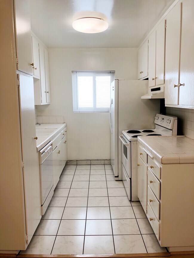 Foto del edificio - 4227 Whitsett Ave