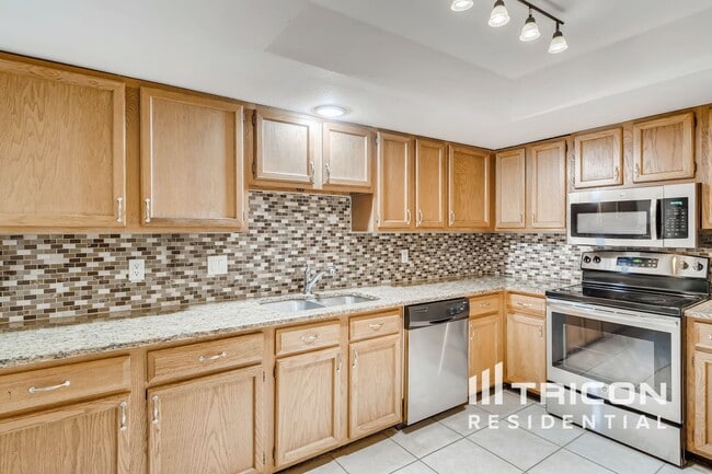 Foto del edificio - 1423 La Paloma Cir