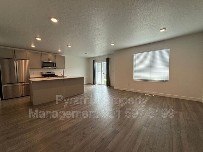 Foto del edificio - 3831 W 930 N