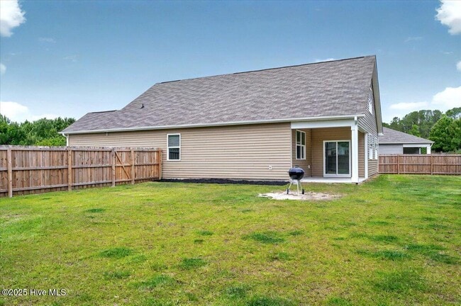 Building Photo - 1338 Cadbury Castle Dr SE