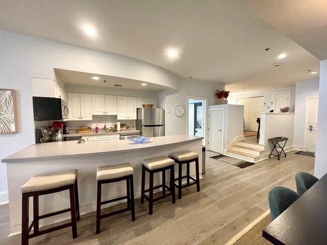 Foto del edificio - 1387 Washington St
