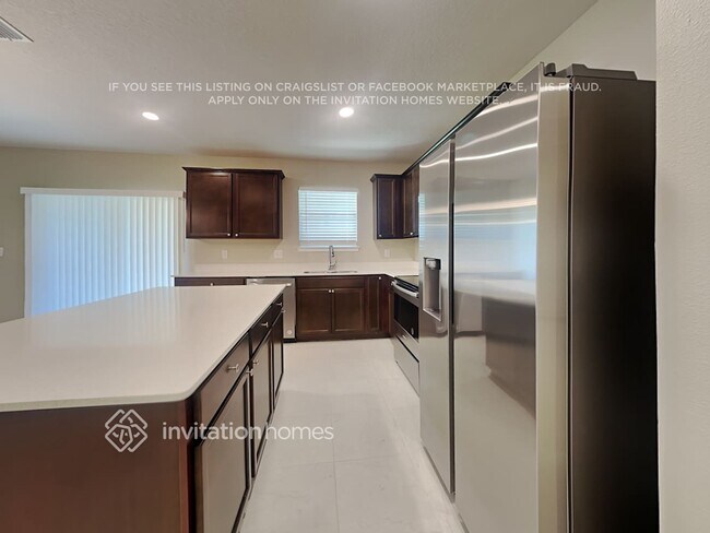 Foto del edificio - 3815 Spruce Creek Dr