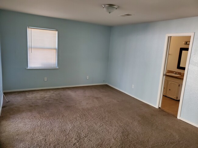 Bedroom - 1511 Daniel Dr