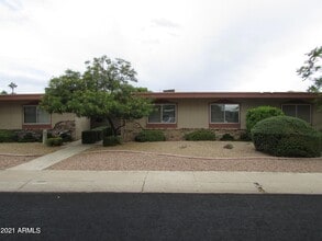 Building Photo - 10880 W Emerald Dr