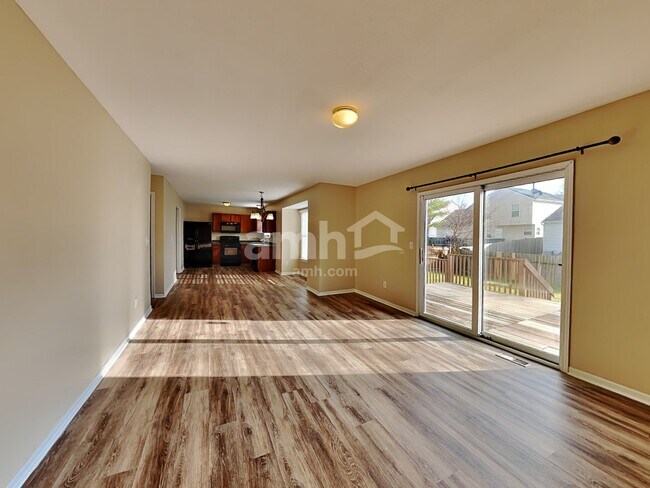 Foto del edificio - 5785 Chase Run