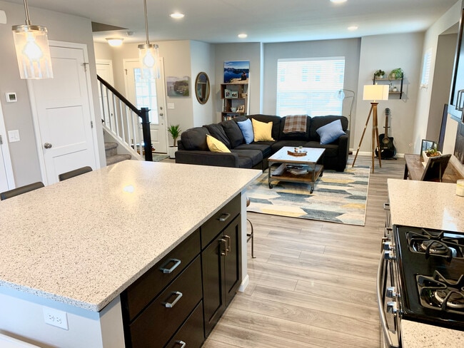 Building Photo - 5514 Spring Tide Way