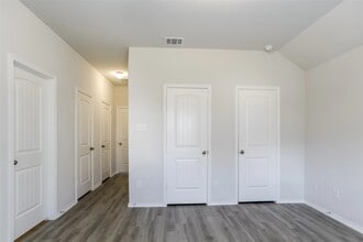 Building Photo - 25759 Hazy Elm Ln