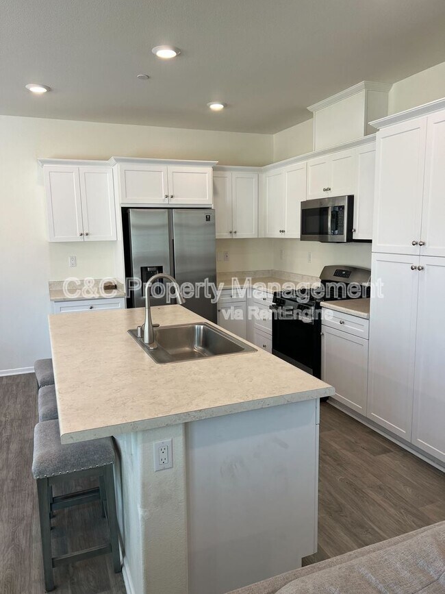 Building Photo - 17169 Gray Pine Pl