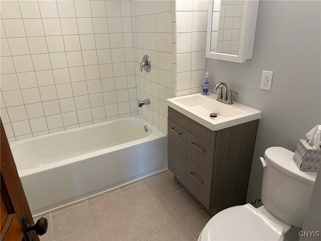 Foto del edificio - 812-814 Spencer St