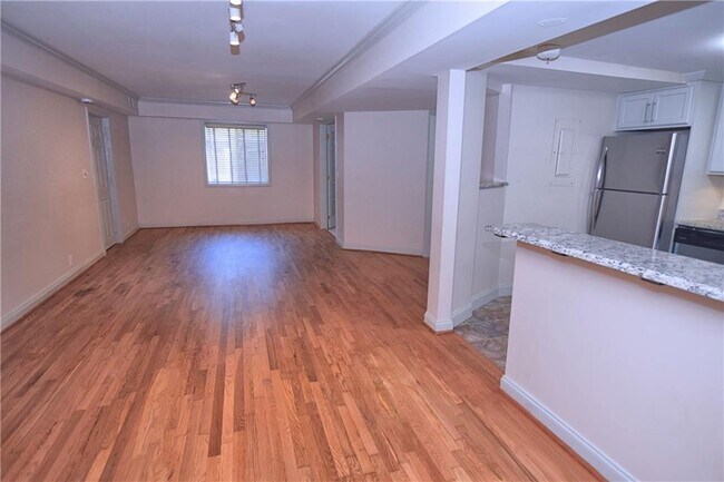 Foto del edificio - 417 10th St NE