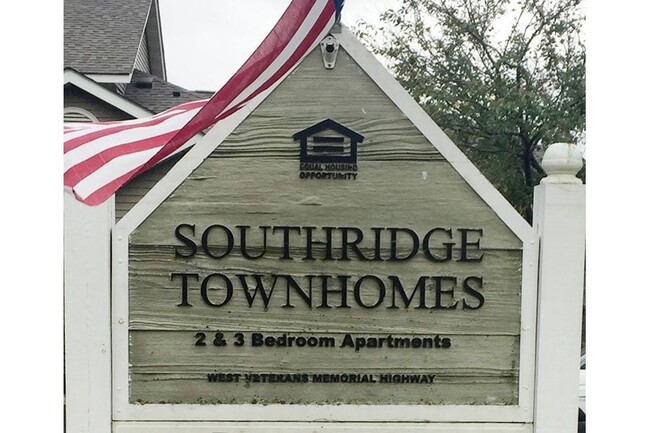 Foto del edificio - SOUTHRIDGE TOWNHOMES