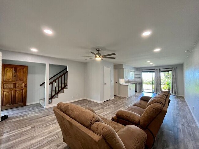Building Photo - Wailuna: 3 Bed, 2.5 Bath Townhome w/ 2 Car...