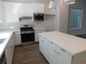 Building Photo - 4223 Eli St