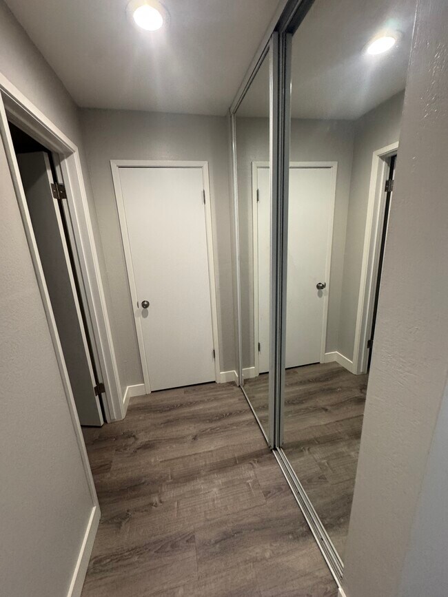 Foto del edificio - Arlington Apartments