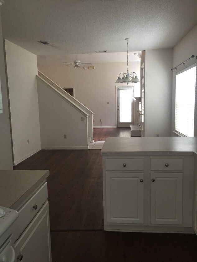 Foto principal - 5059 Mint Hill Ct