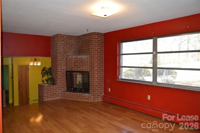 Foto del edificio - 516 S Green St