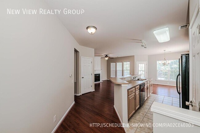 Building Photo - 14664 Via Sorrento Dr