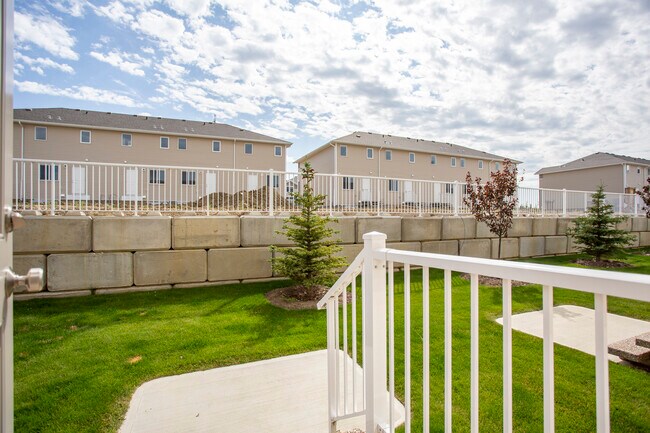 Photo du bâtiment - Belmont Townhomes