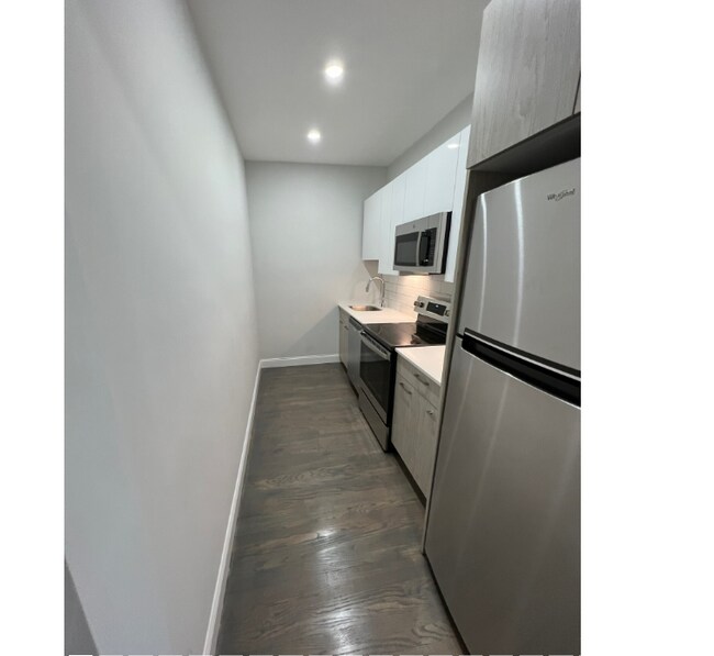 Building Photo - 115 Jersey St