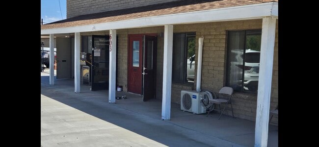 Building Photo - 603 Industrial Dr
