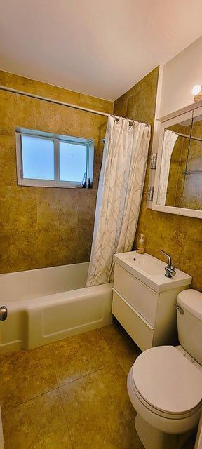 Foto del edificio - 1401 NE 17th Way