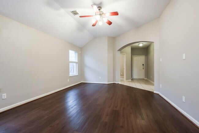 Foto del edificio - 2442 Keegan Hollow Ln