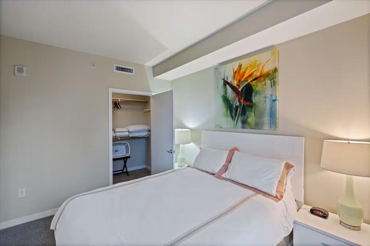 Foto principal - 77 N Almaden Ave