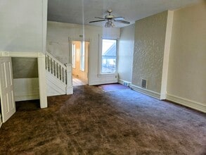 Building Photo - 625 Greenleaf St