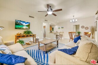 Building Photo - 78225 Cabrillo Ln