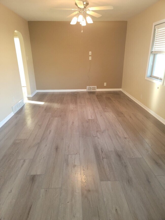 Foto del edificio - 22659 Old Hwy 169