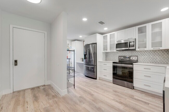 Foto del edificio - 20 Southport Ln