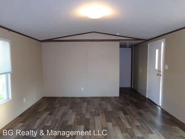Building Photo - 2 br, 2 bath House - 774 Trahan St
