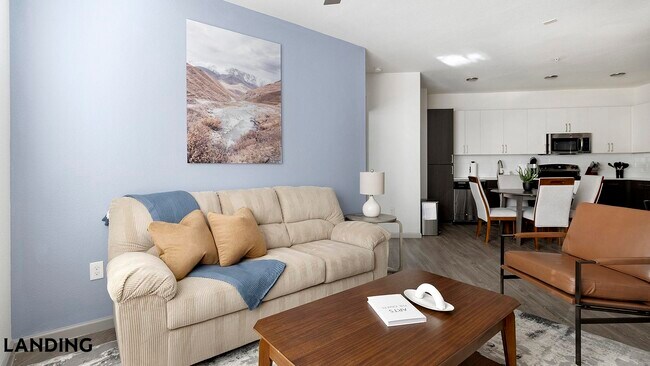 Foto del edificio - 1001 S Center St