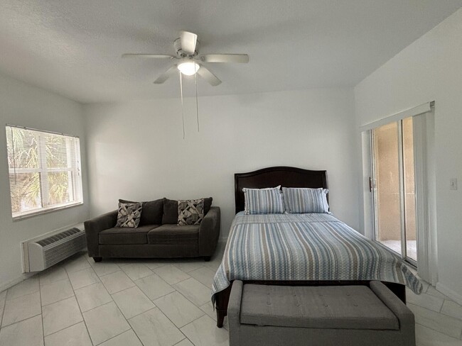 Building Photo - 9878 Perfect Dr
