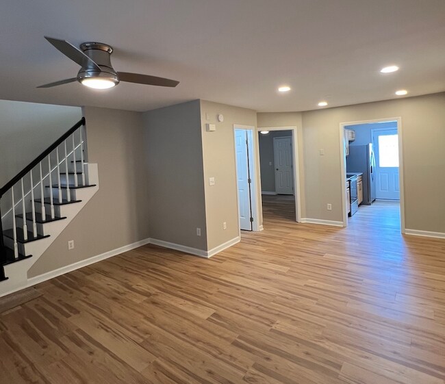 Foto del edificio - 221 Highgate Cir