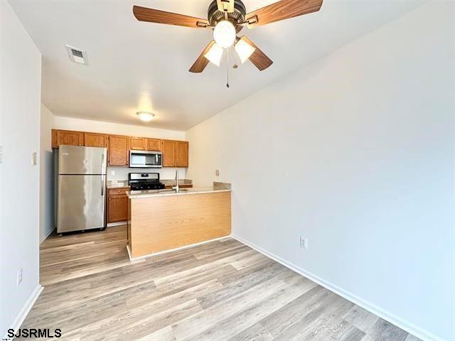Building Photo - 4861 Hawthorne Ln