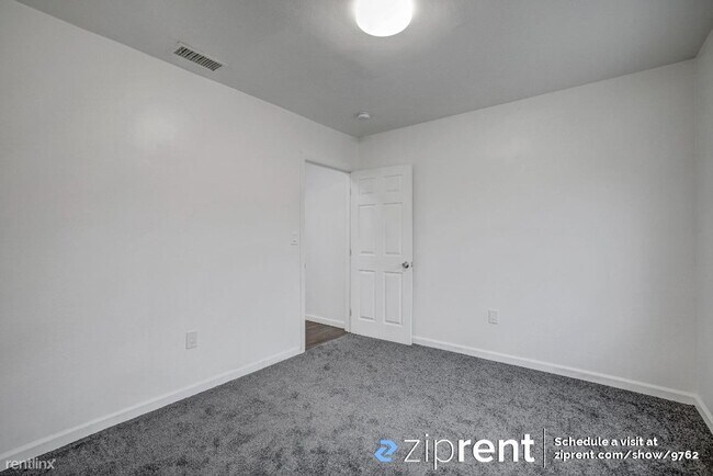 Building Photo - 4120 Weik Ave