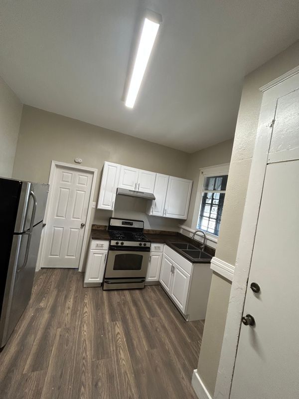 Foto del edificio - 8939 Dixon St