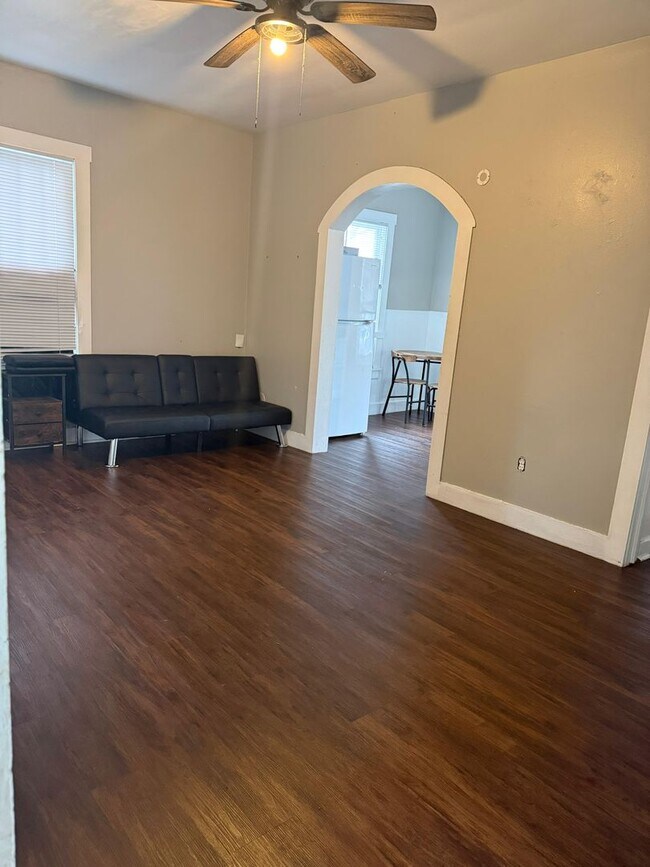 Foto del edificio - 1108 Dallas St