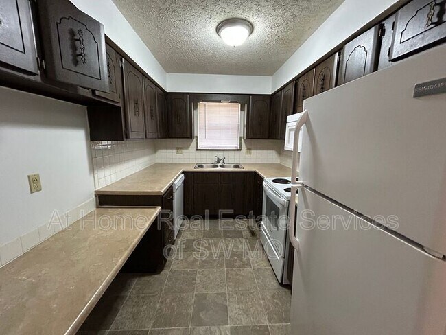 Foto del edificio - 3309 E Portland St