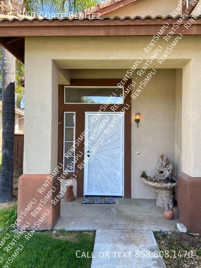 Building Photo - Beautiful 3 BR 3 BA Paloma Del Sol Home fo...