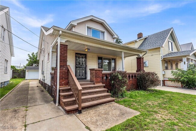 Building Photo - 6800 Kazimier Ave