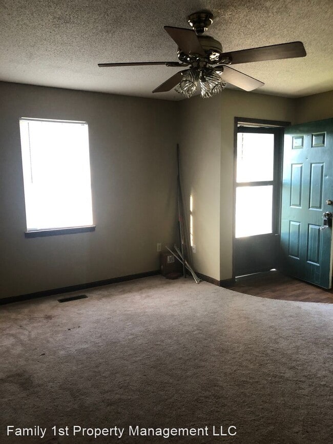 Building Photo - 2 br, 1 bath House - 165 Sunshine Circle