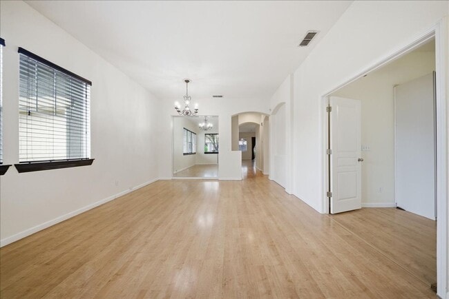 Building Photo - 3618 Anthea St