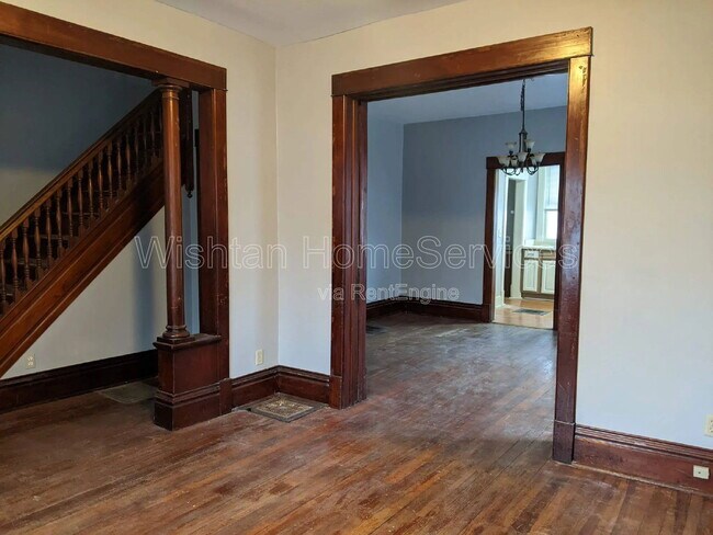 Foto del edificio - 591 Clark St