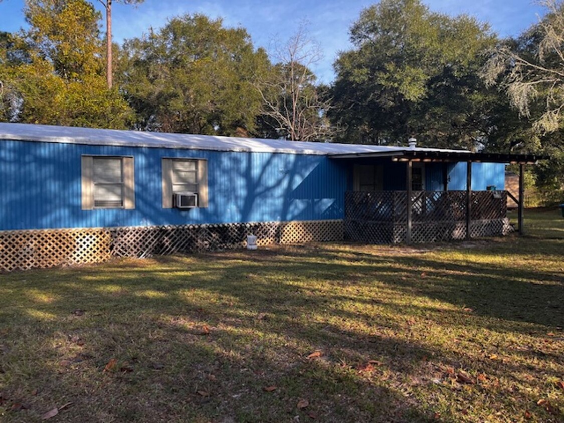 Foto principal - 2 Bedroom 2 Bath Single wide Mobile Home