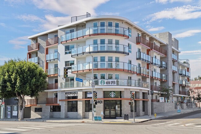 Building Photo - Santa Monica Breeze by Wiseman Building Photo - Santa Monica Breeze by Wiseman