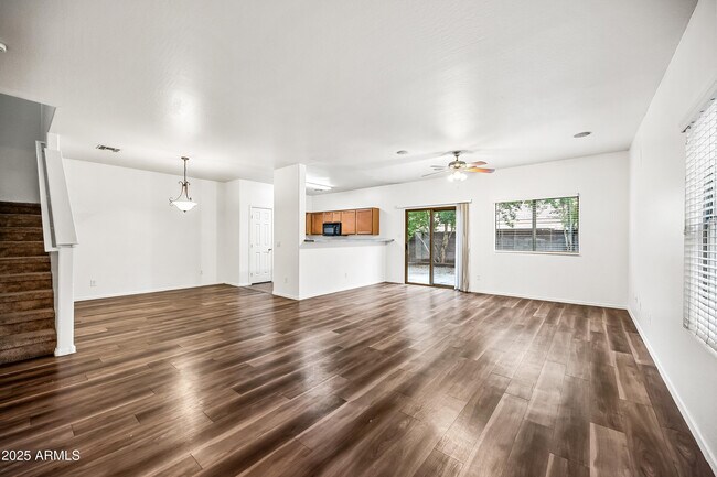 Building Photo - 7026 Cesar St