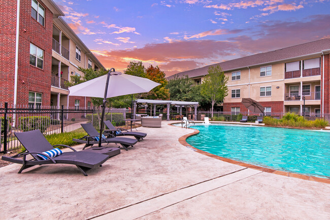 Building Photo - Villas at Wylie