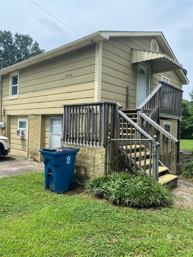 2116 Legrande Ave Unit 2116 B, Anniston, AL 36207 Room for Rent in